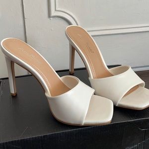 White Mules